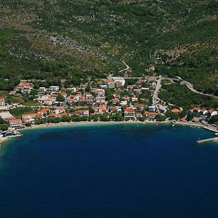 Hotel Quercus Drvenik  Exterior photo