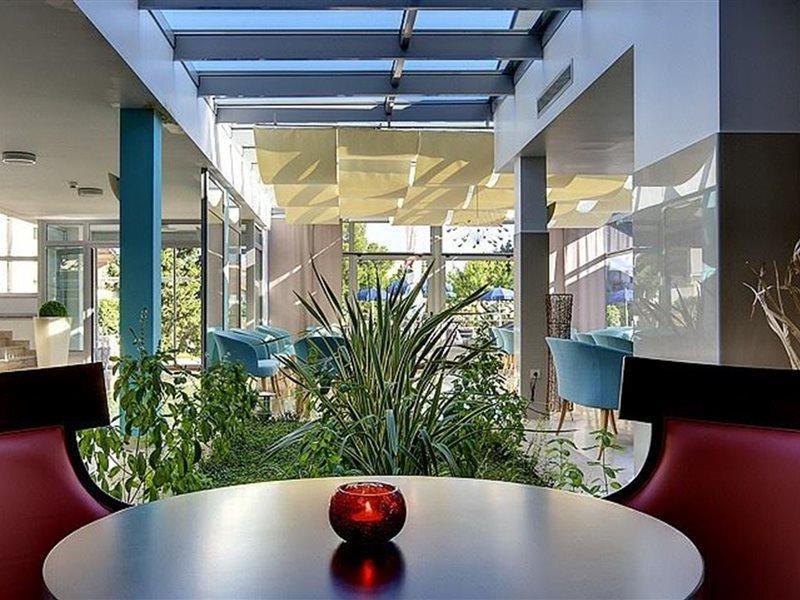 Hotel Quercus Drvenik  Exterior photo
