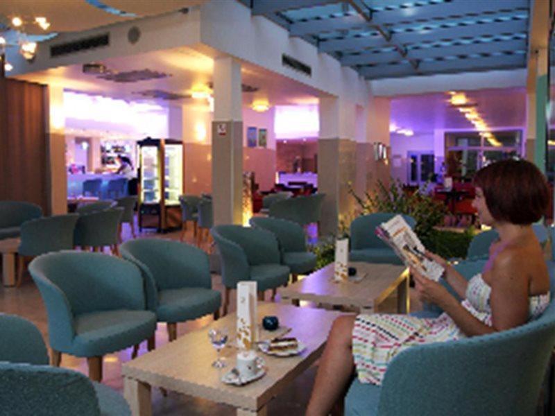 Hotel Quercus Drvenik  Exterior photo